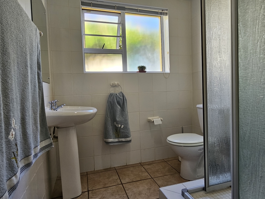3 Bedroom Property for Sale in Wavecrest Eastern Cape
